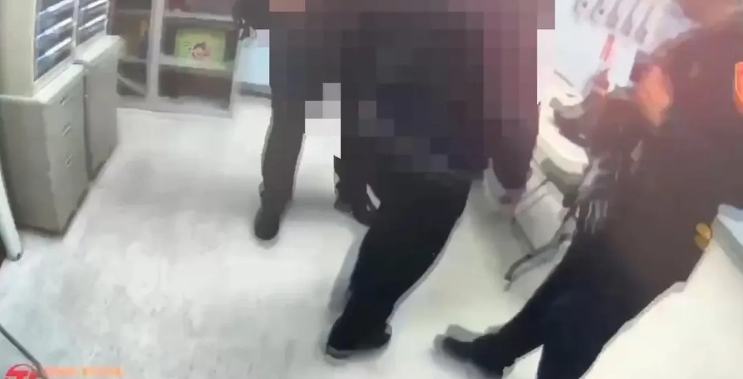 新北市新莊區機捷A3新北產業園區站,發生一起女子遭掀裙偷拍事件。(圖/警方提供)