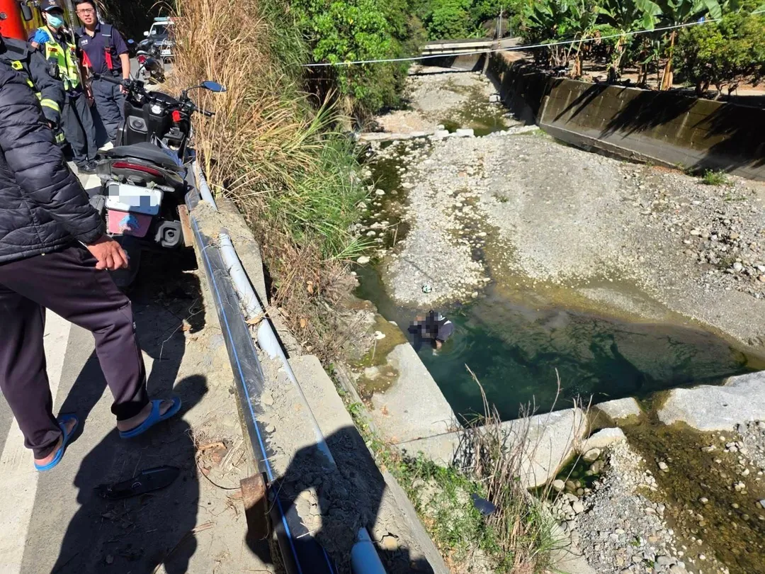 台中霧峰區靈隱寺前於23日發生一起致命的交通事故。（圖／翻攝畫面）