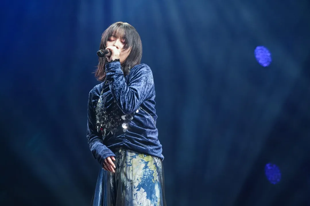 楠木ともり清亮又充滿力量的嗓音瞬間吸引全場目光。(圖/好玩國際文化提供)