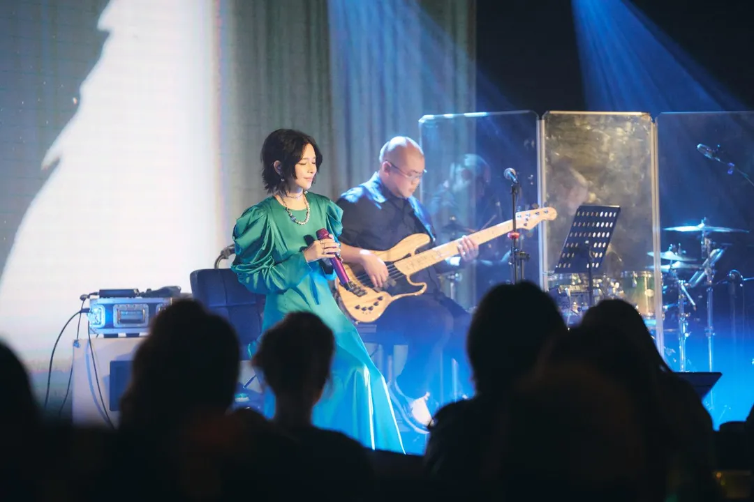 創作才女Vivian徐若瑄日前登上Billboard Live Taipei，舉行暌違一年半的專場演出《Vivian Live》。（圖／&nbsp;索尼音樂、Billboard Live TAIPEI 提供）