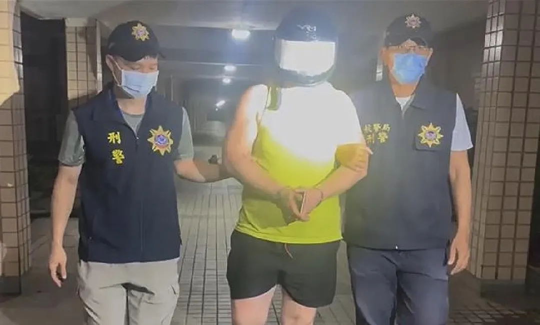 拉脫維亞籍男子跨境運毒遭逮。（圖／翻攝畫面）