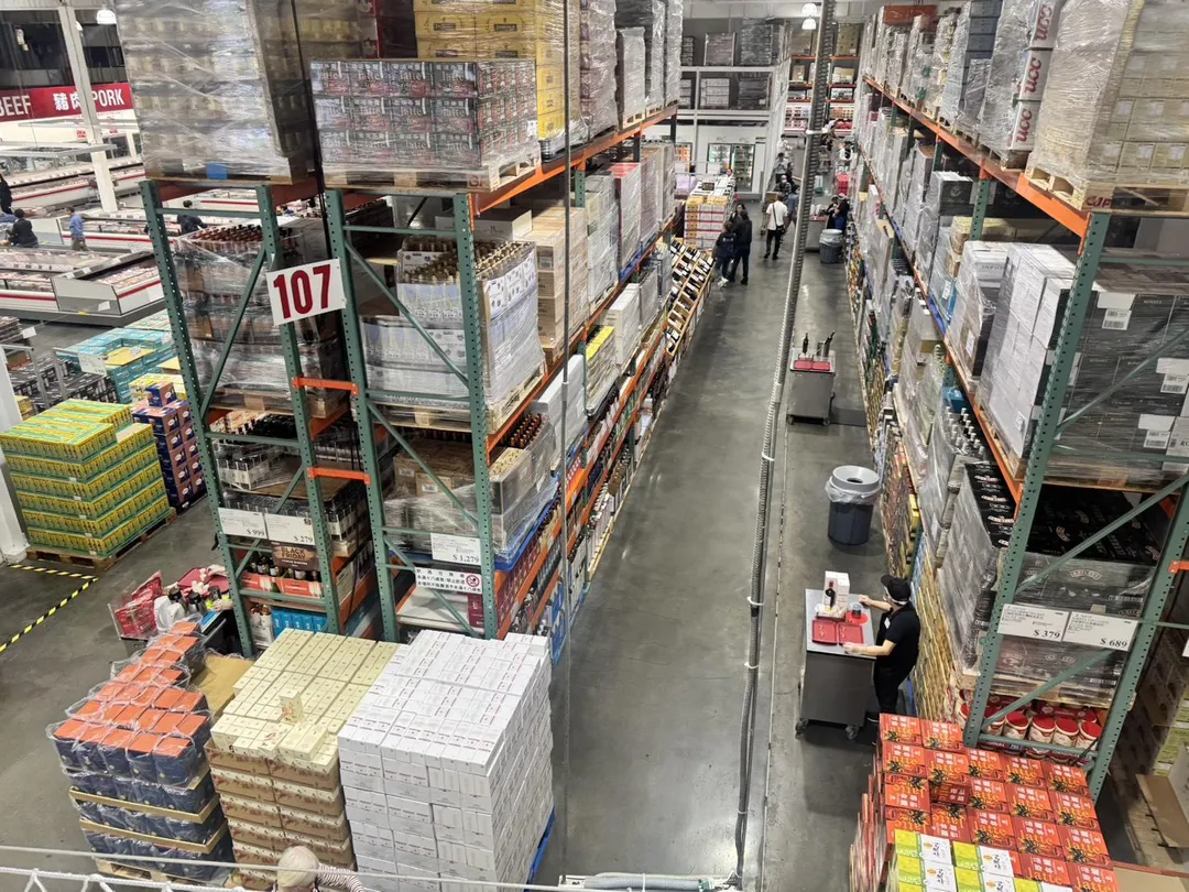 好市多高雄店發生網黃侵入拍半裸照的風波。（圖為賣場空景非事發分店，陳奕廷攝）