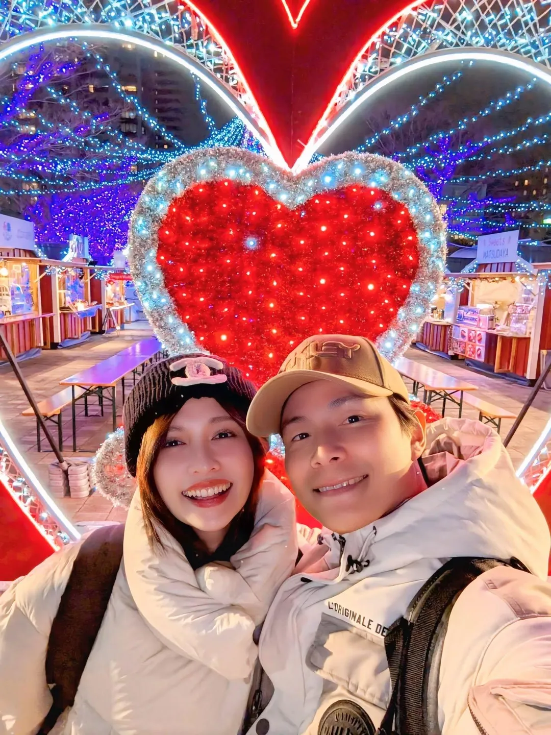 孫協志(右)與夏宇童今年3月3日在臉書宣布登記結婚。(圖/翻攝自孫協志Tony Sun臉書)