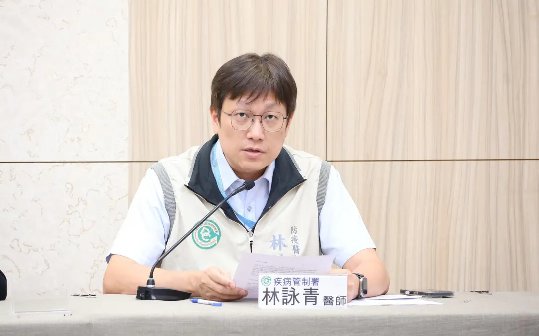 重症病例中65歲以上長者占比高達64%，具慢性病史者占83%，而93%的重症患者未接種本季流感疫苗，顯示疫苗接種的重要性。（圖／疾管署）