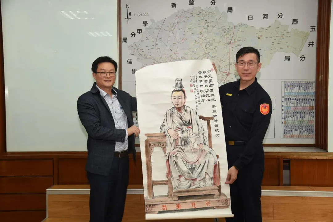 徐健麟親手繪製的「卯兔星君」。（圖／中天新聞）