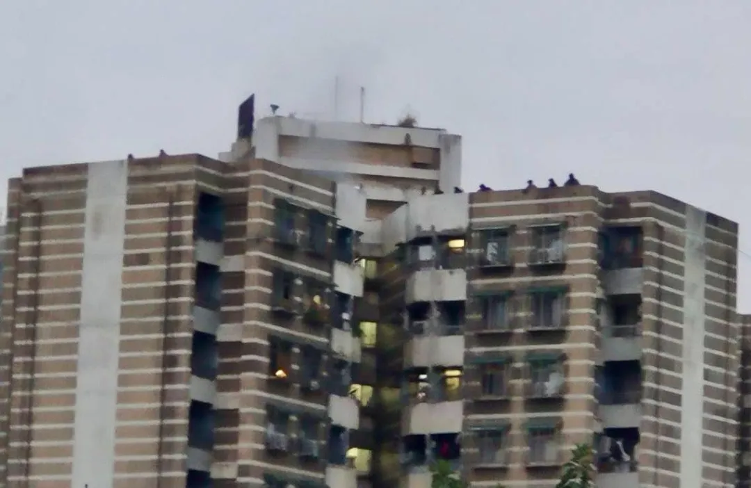 台北市文山區今下午發生一起住宅火警。（圖／翻攝畫面）