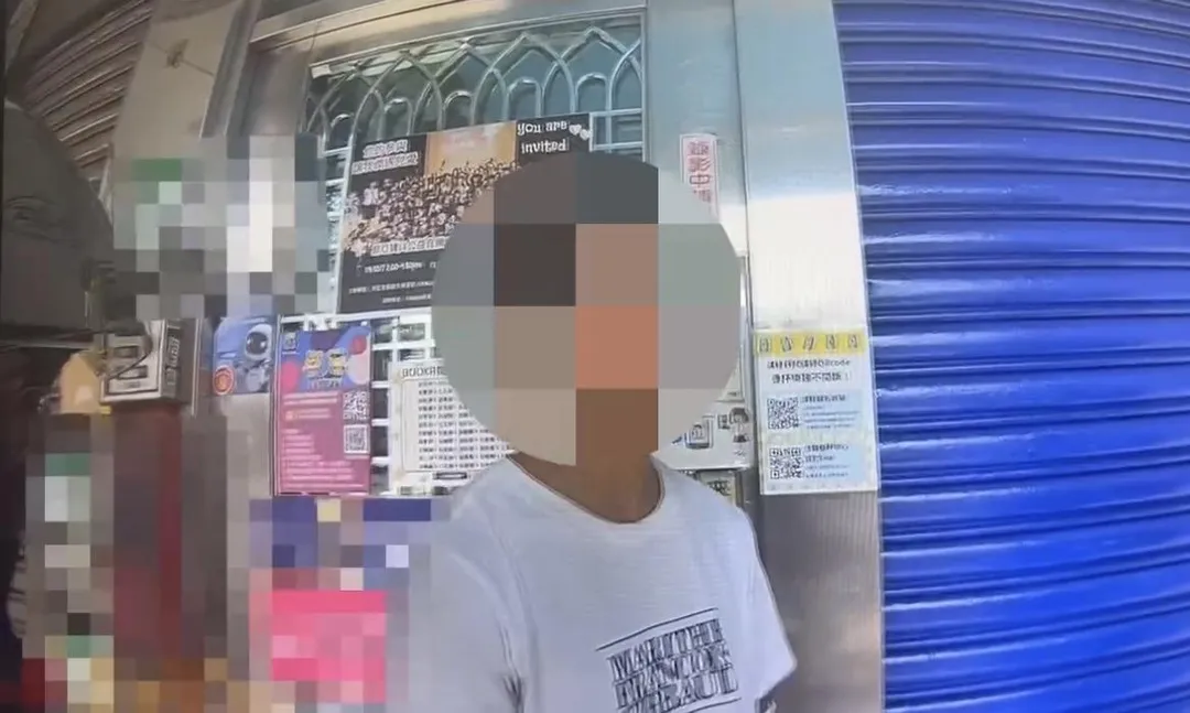 男子一度態度囂張拒絕警方盤查。(圖/翻攝畫面)