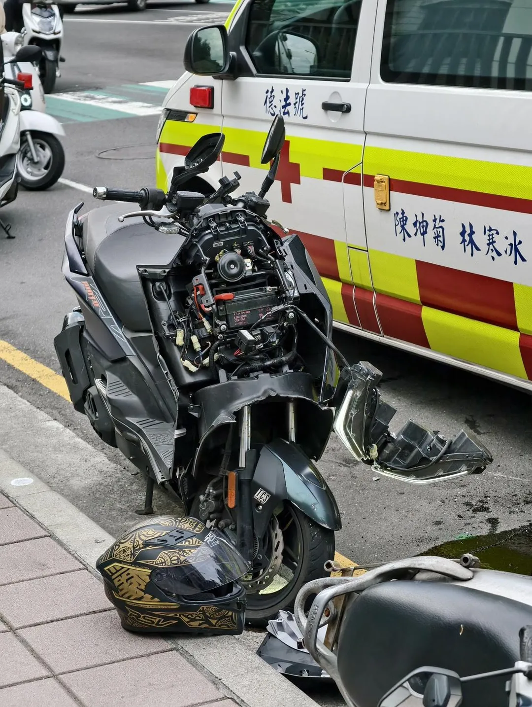 車禍現場。（圖／記者爆料網）