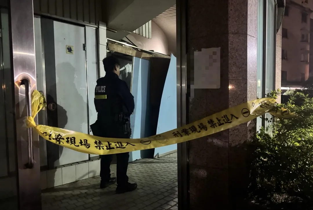 警方獲報封鎖現場進行採證。（圖／翻攝畫面）
