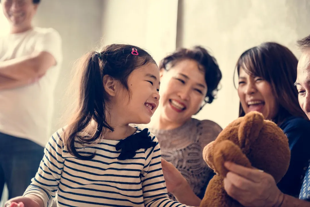 很多孩子不是不說，是因為他知道：說了之後，會不會被否定、被糾正、被比較。（示意圖／123RF）