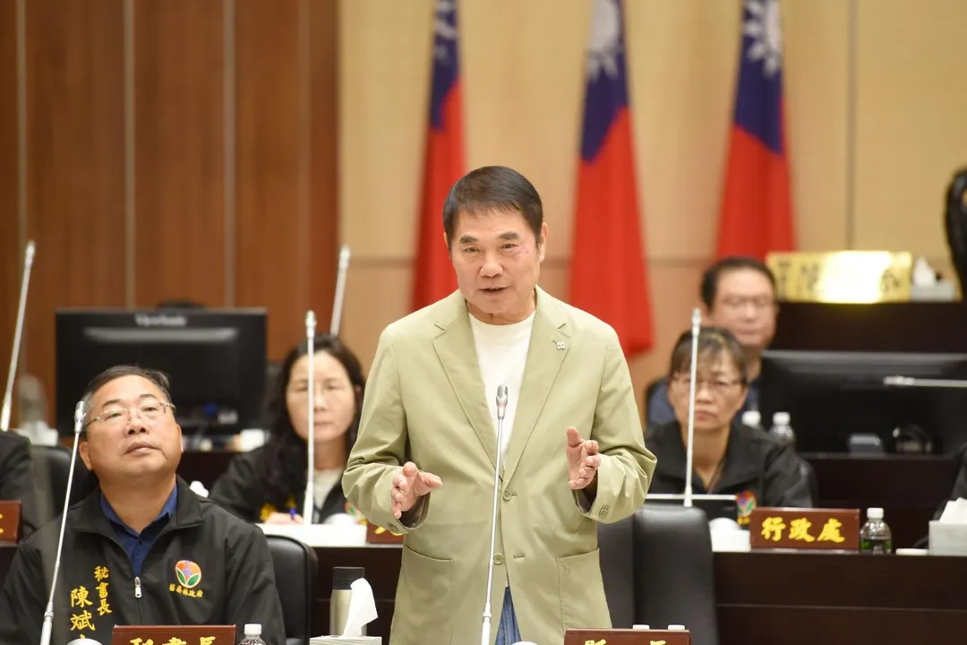 苗栗縣長鍾東錦昨日在臉書宣布重大消息。（圖取自鍾東錦臉書）