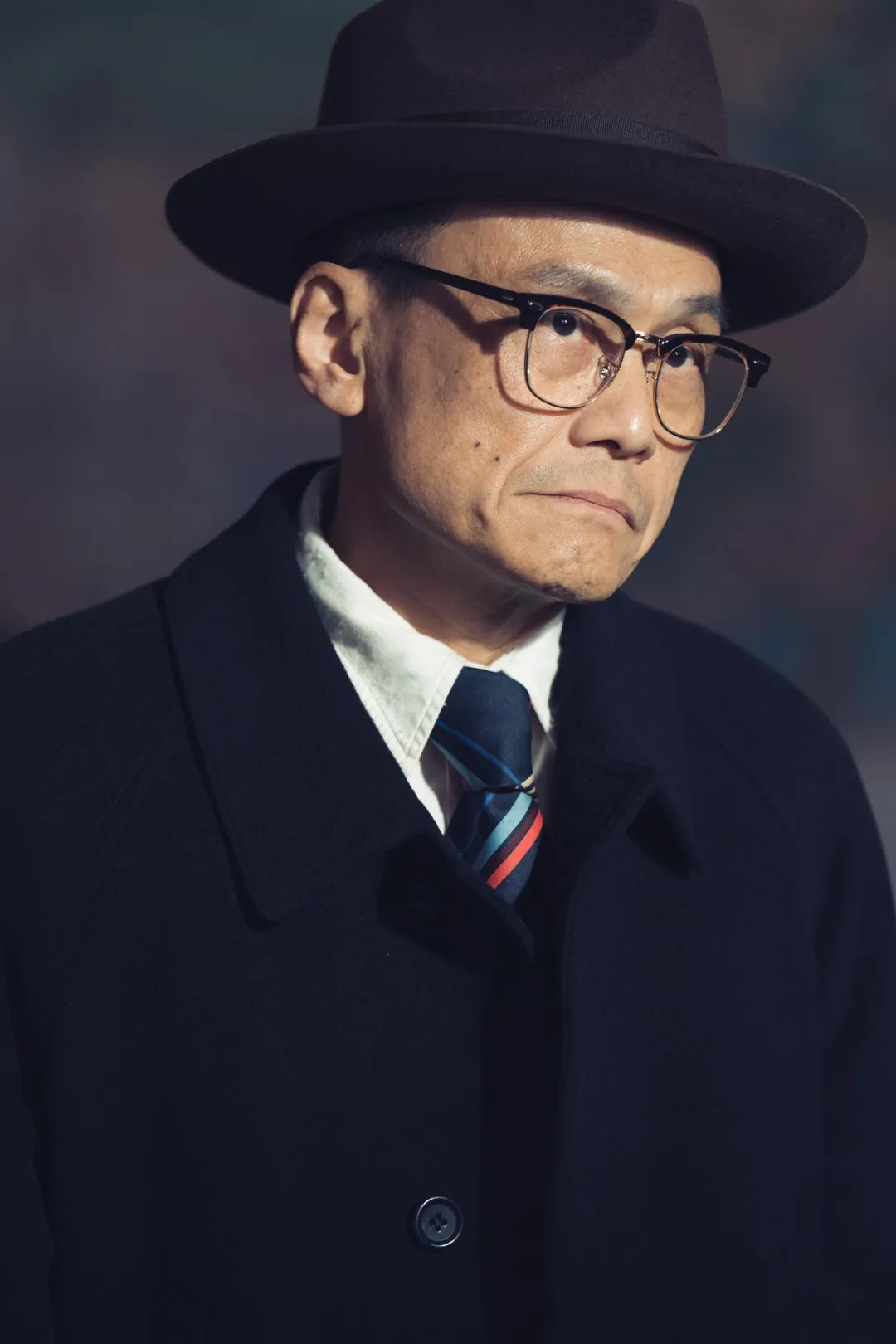 「反派專業戶」陳以文在片中飾演特務頭子「范春」。（圖／華文創 提供）