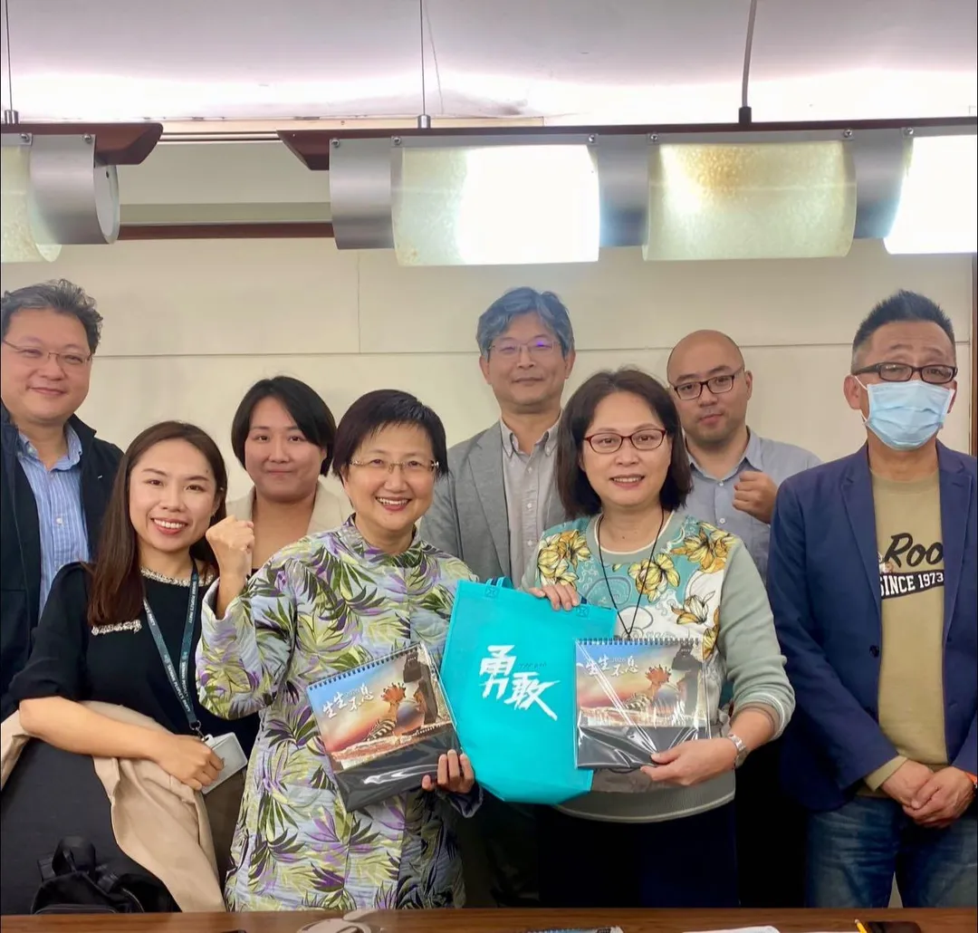 民眾黨政策會執行黨賴香伶透露雙方有多項議題達成高度共識。（圖／賴香伶臉書）