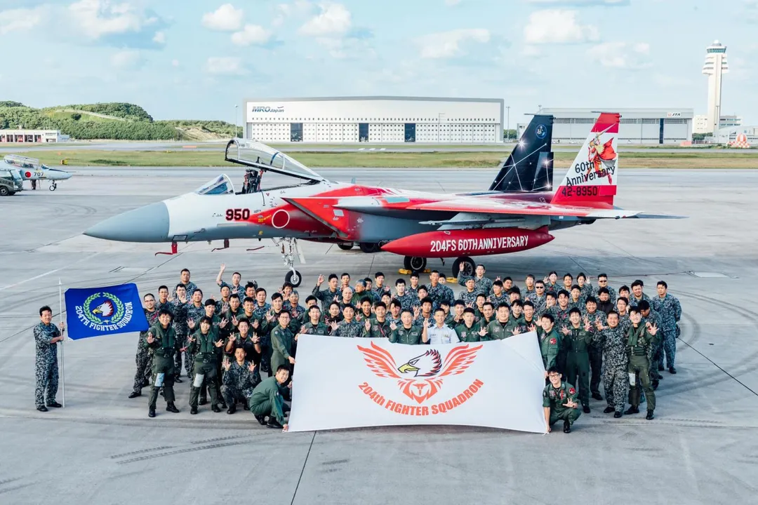 航空自衛隊駐防那霸基地的第204飛行隊、F-15J戰機。遭大陸殲15戰機「雷達照射」的日本戰機，是由琉球那霸基地起飛的F-15J/DJ。(圖/截自那霸基地臉書)