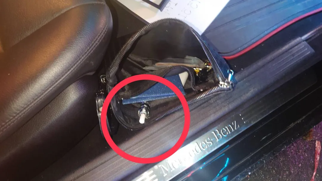 警方在陳男車上查獲喪屍煙彈煙油。（圖／警方提供）