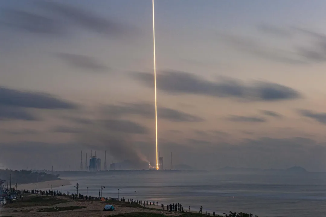 大陸上月25日至31日期間向ITU提交新增20.3萬顆衛星的頻率與軌道資源申請。（示意圖／《新華社》）