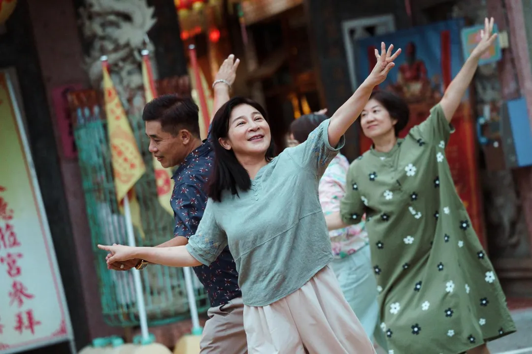 王彩樺在《恨女的逆襲》中小秀舞技。（圖／華映娛樂提供）