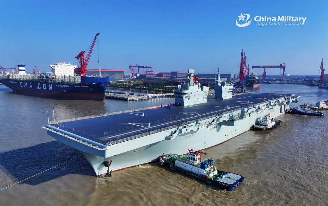 大陸持續研製076型兩棲突擊艦，圖為四川號。(圖/中國軍網)