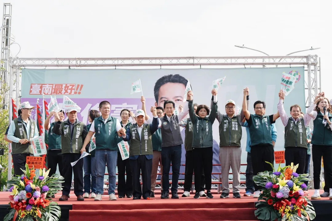 林俊憲麻豆後援會成立，營造大團結氣氛。（圖／林俊憲辦公室提供）