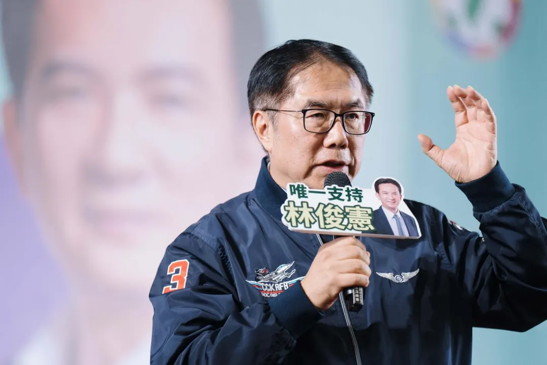 黃偉哲。(圖/翻攝林俊憲臉書)