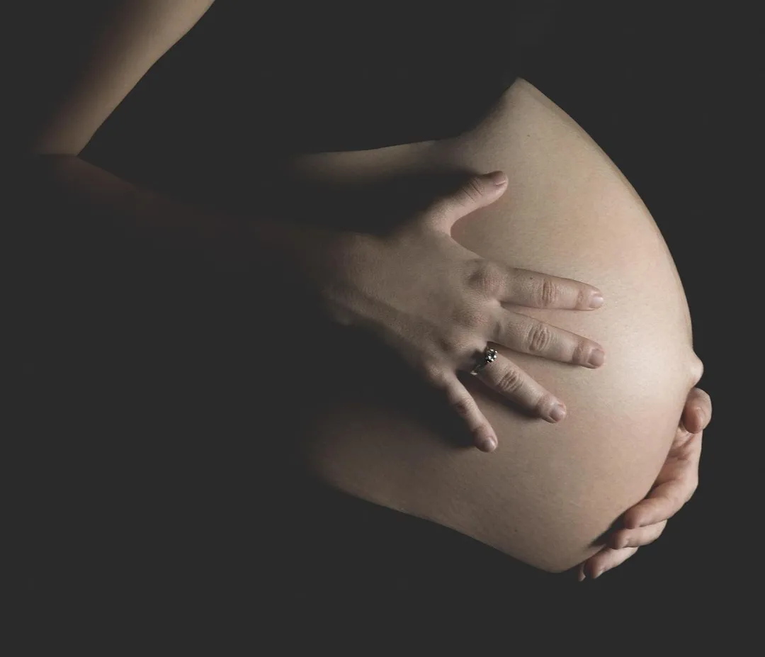 35歲及以上的孕婦相較於25至29歲的孕婦，患慢性高血壓的機率是2至4倍，而患2型糖尿病的機率也幾乎是2倍。（示意圖／Pixabay）