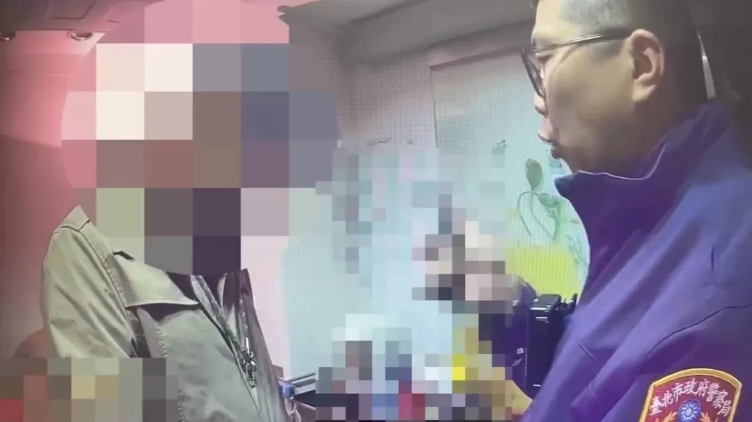 通緝男詐騙提領贓款遭警方逮捕。（圖／翻攝畫面）