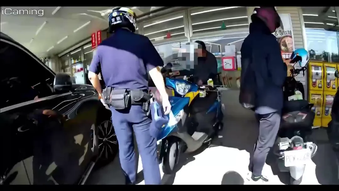 警方趕抵現場畫面。(圖/警方提供)