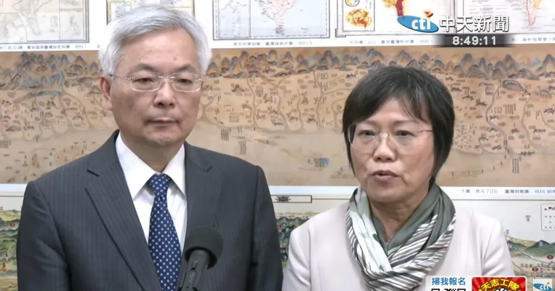 內政部長劉世芳（右）、警政署長張榮興（左）。（中天新聞）
