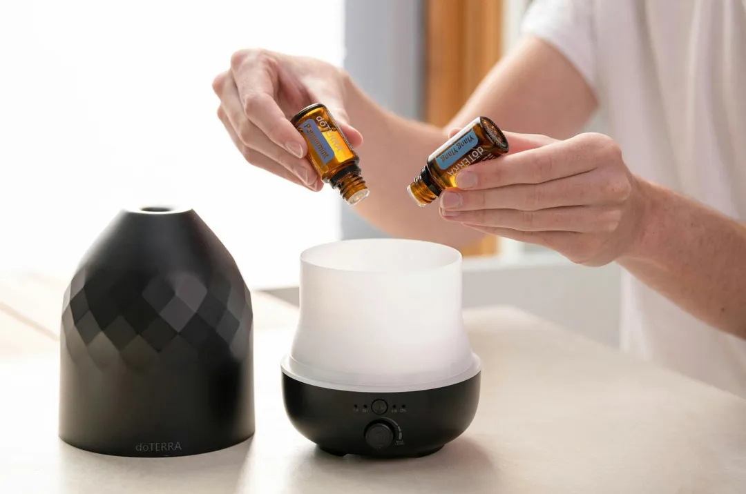 空調與加濕器是軍團菌的溫床,如果直接開啟而不清洗,會隨氣溶膠進入肺部引發嚴重的軍團病。(示意圖/Pexels)