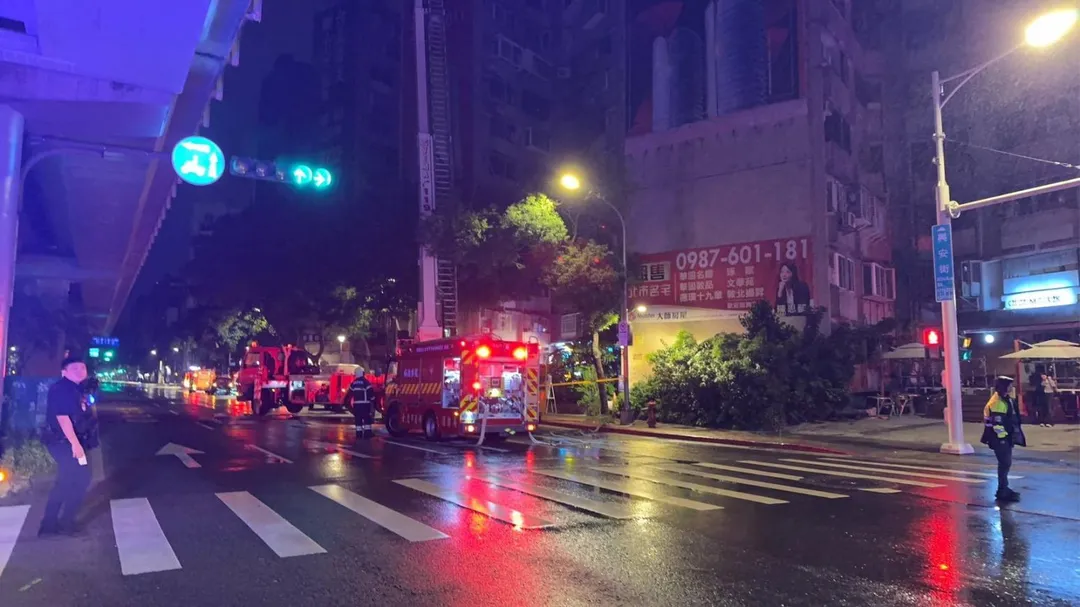 警方在場交管。(圖/警方提供)