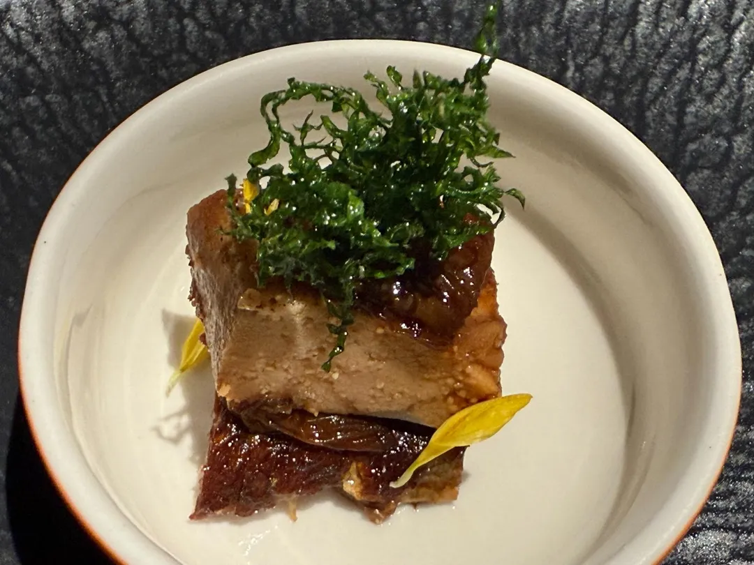佃煮宜蘭抱卵香魚有中日混合之風。(圖/黃宏輝提供)