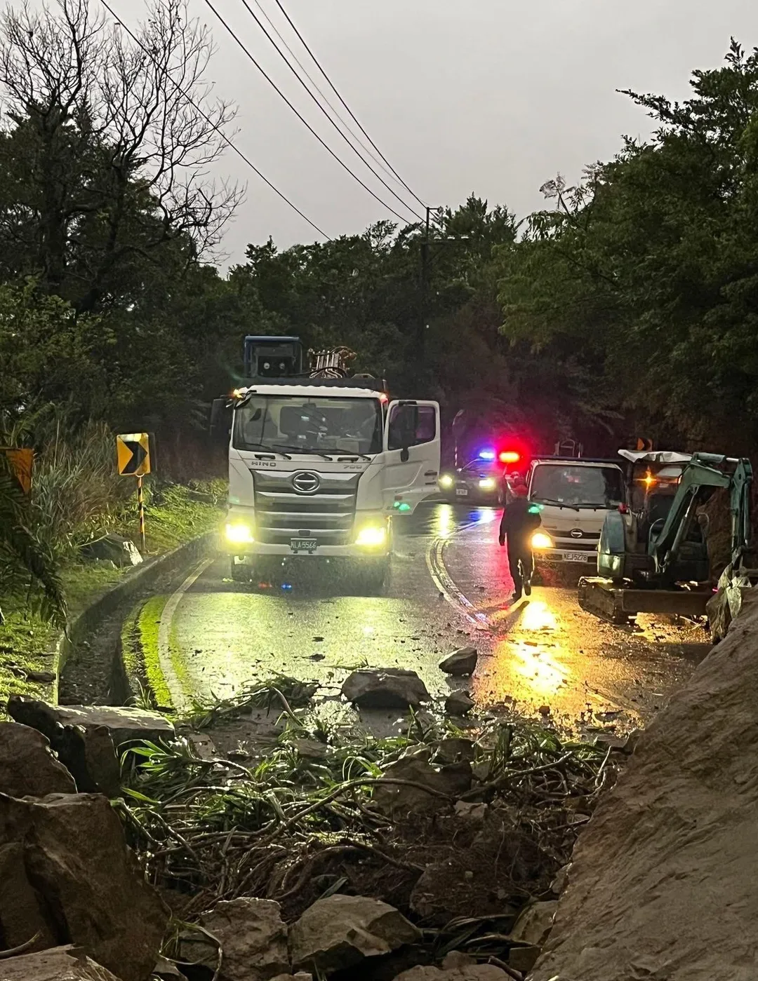 坍方搶修現場。（圖／平溪區公所提供）
