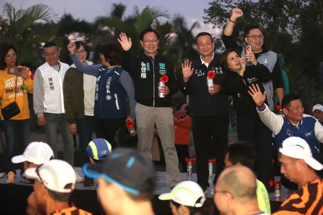 張啓楷出席第7屆嘉義馬拉松-國際管樂公益路跑」。(圖/翻攝張啓楷臉書)