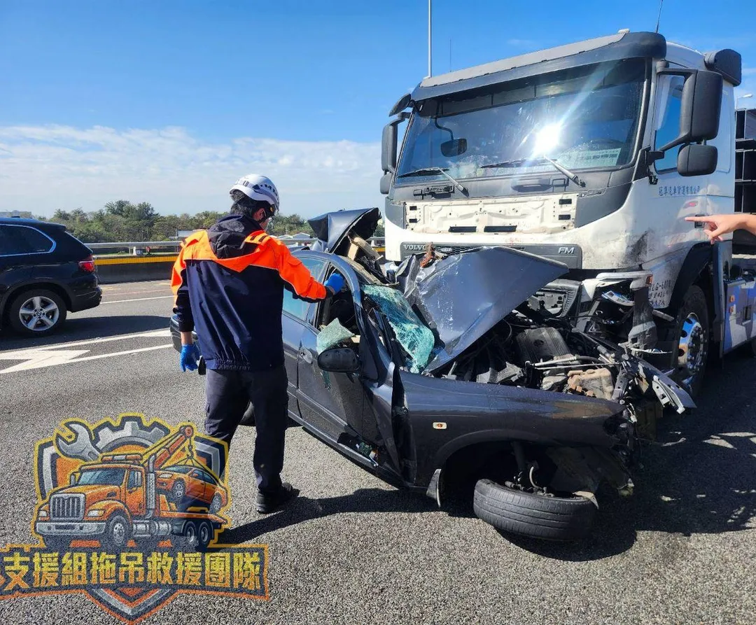 車禍現場。（圖／「支援組拖吊救援團隊」提供）