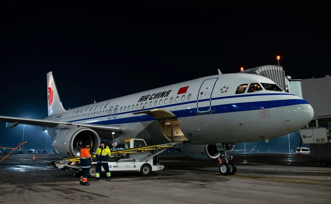 大陸國航A320客機。（資料照／《新華社》）