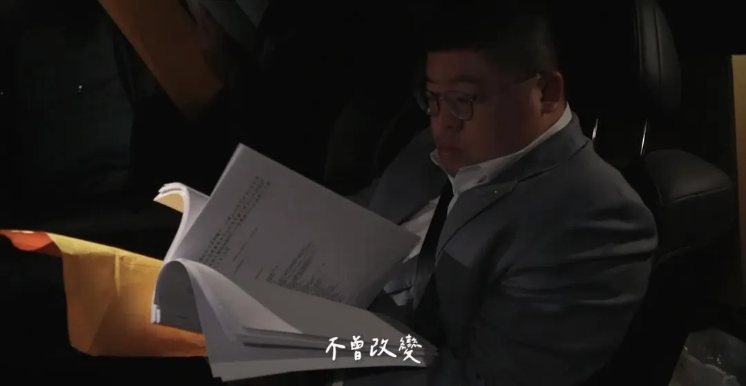 立委蔡易餘元旦推出個人形象CF。（圖／蔡易餘團隊提供）
