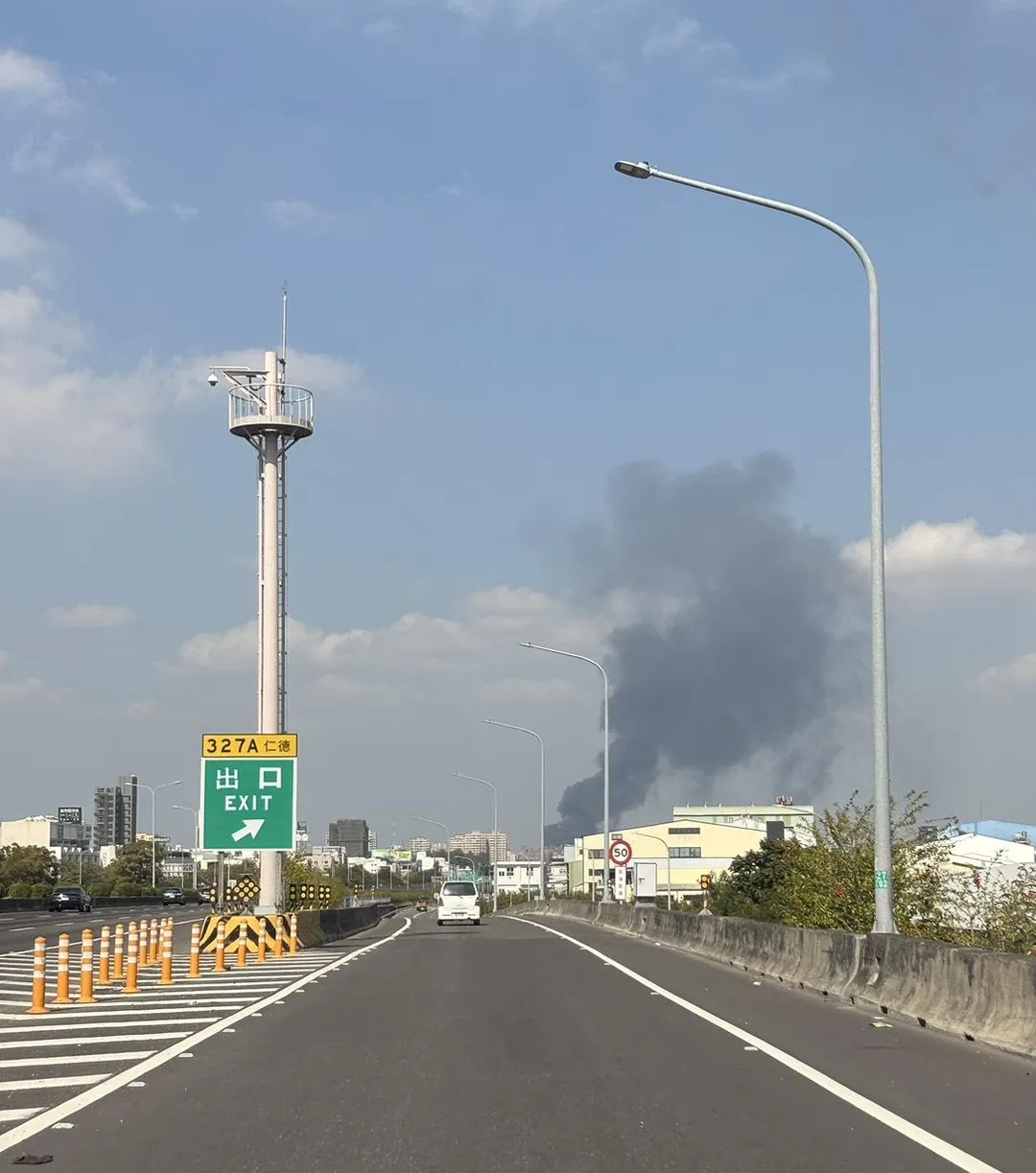 火災畫面。（圖／台南道路救援張家班群友提供）