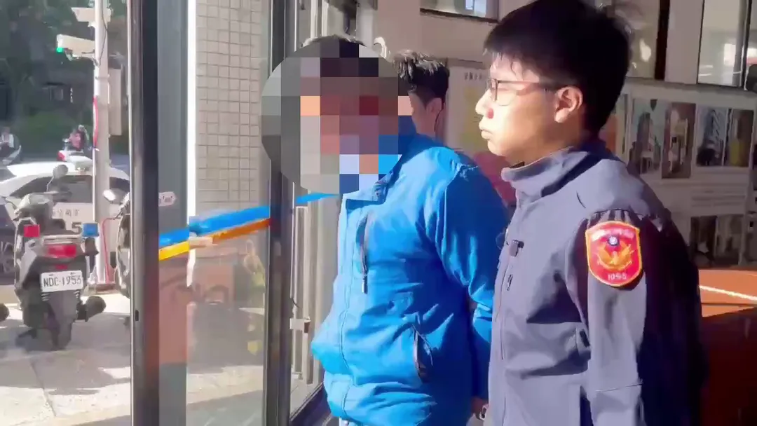 嫌犯被移送。（圖／警方提供）