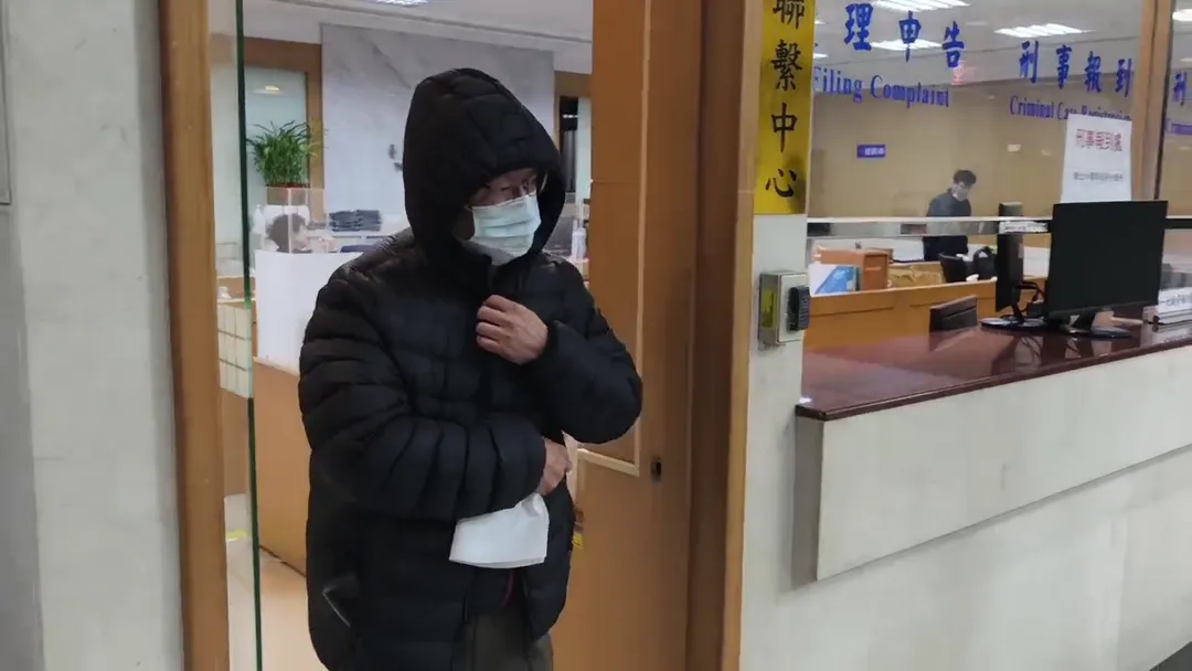 包忠詒以1百萬交保。（圖／中天新聞）