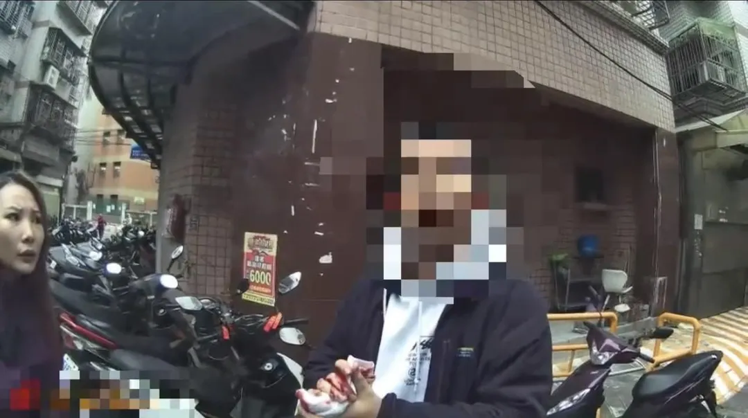 男子持刀恐嚇計程車司機遭警方查獲。（對／翻攝畫面）