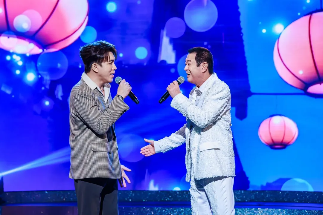 蔡小虎（右）與許志豪（左）合唱〈心借過〉。（圖／中視提供）