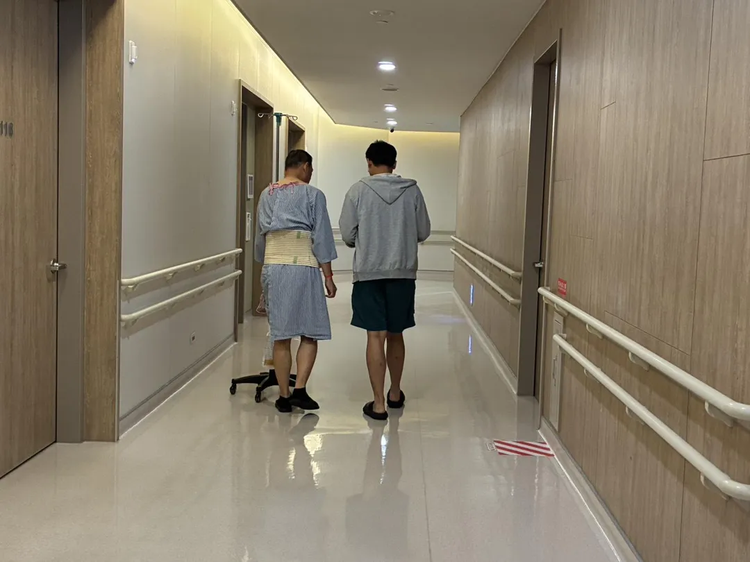 患者術後第二天可自由走動。（圖／童綜合醫院）