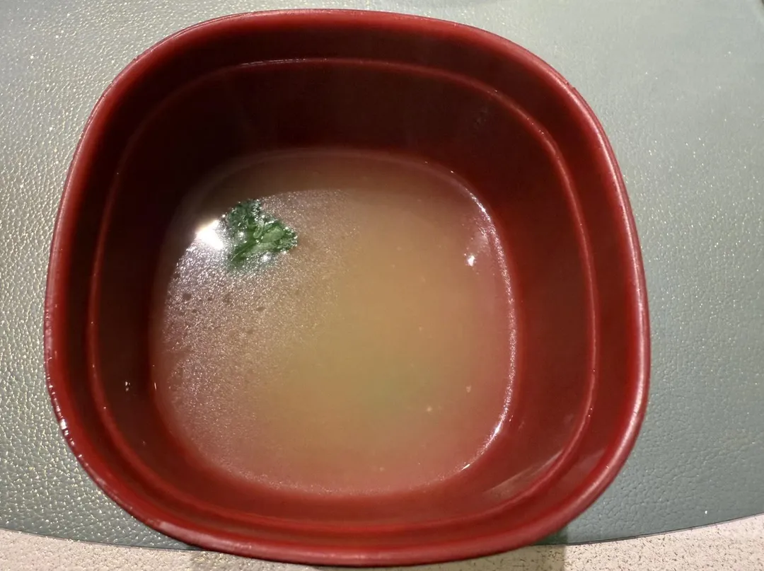 續了三碗湯令人欲罷不能。（圖／黃宏輝提供）