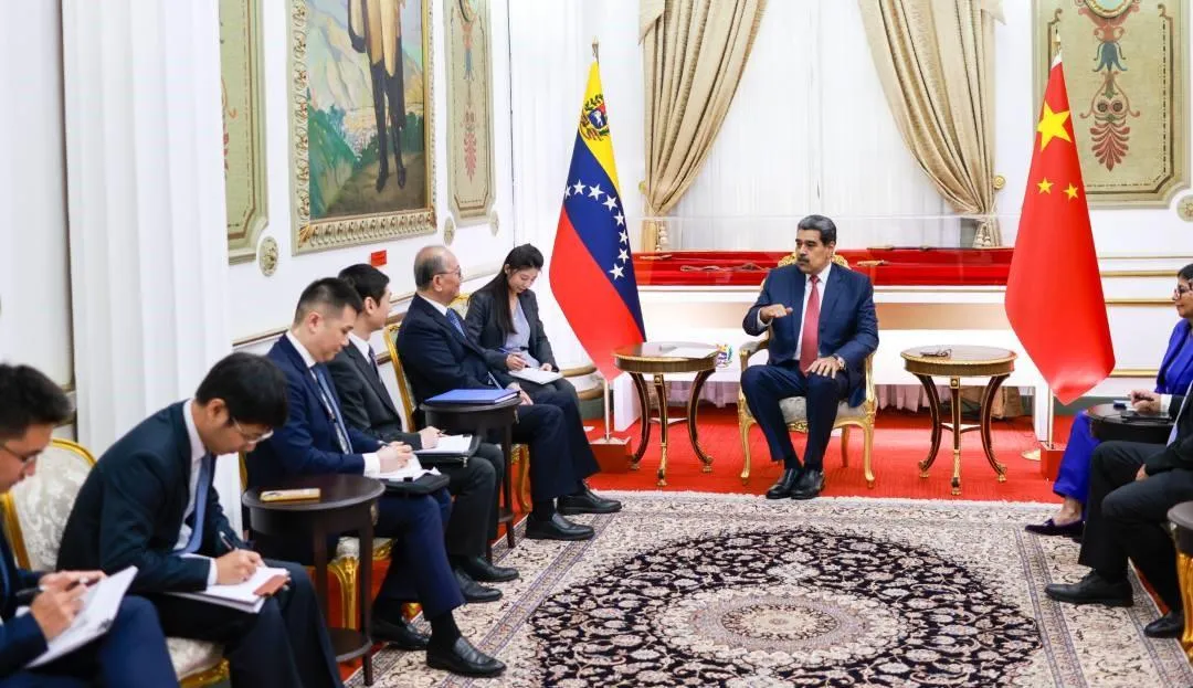馬杜洛倒台前曾會見大陸特使。（圖／翻攝「Nicolás Maduro」臉書）