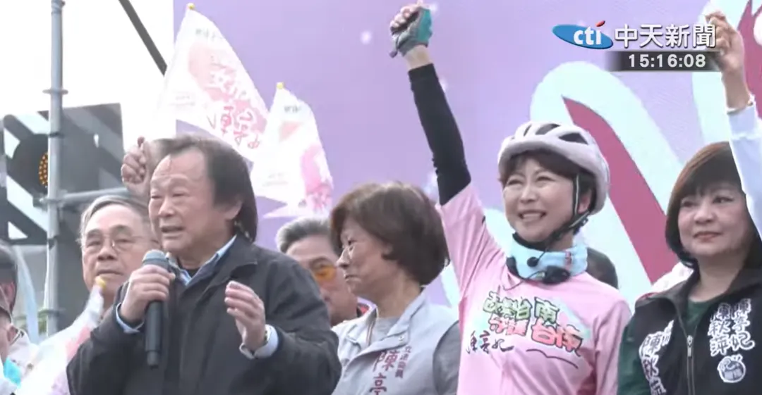 王世堅力挺陳亭妃選台南市長。（圖／中天新聞）