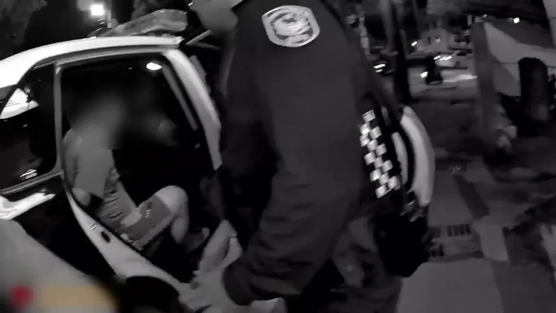 警方執法畫面。(圖/警方提供)