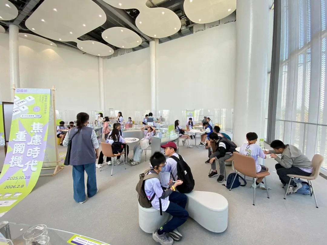 中市圖推出主題書展,歡迎民眾一起來閱讀。(圖/台中市政府)