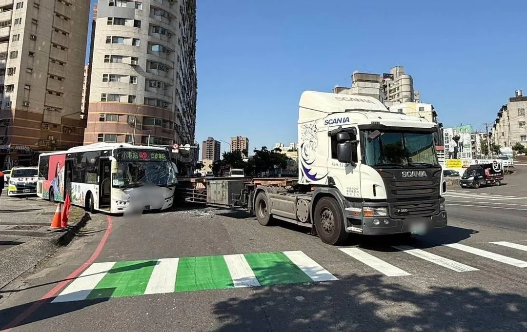 車禍畫面。（圖／警方提供）