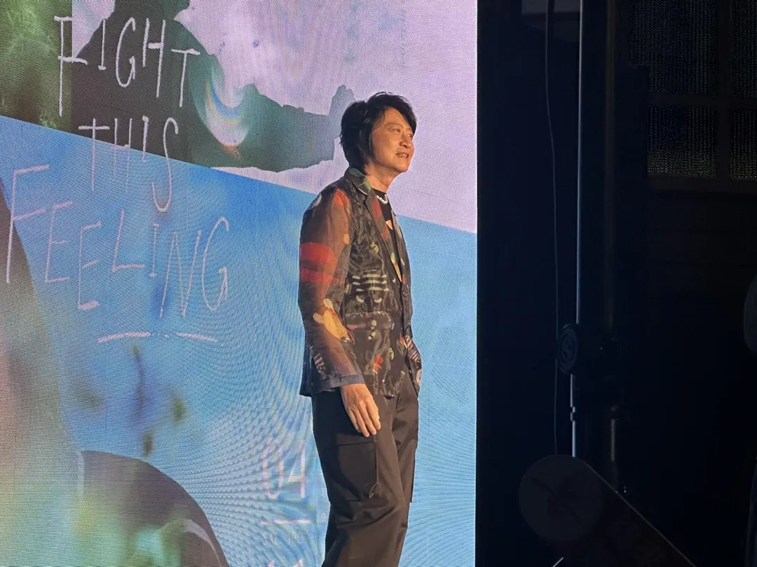 57歲歌手游鴻明將在4月於台北流行音樂中心舉辦《敵不過想念》演唱會。（圖／記者 伍映澄 攝）