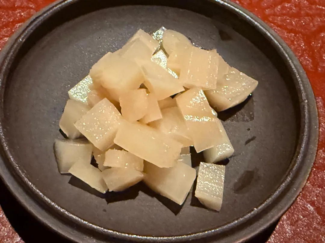 少見的米醋漬薑丁。(圖/黃宏輝提供)
